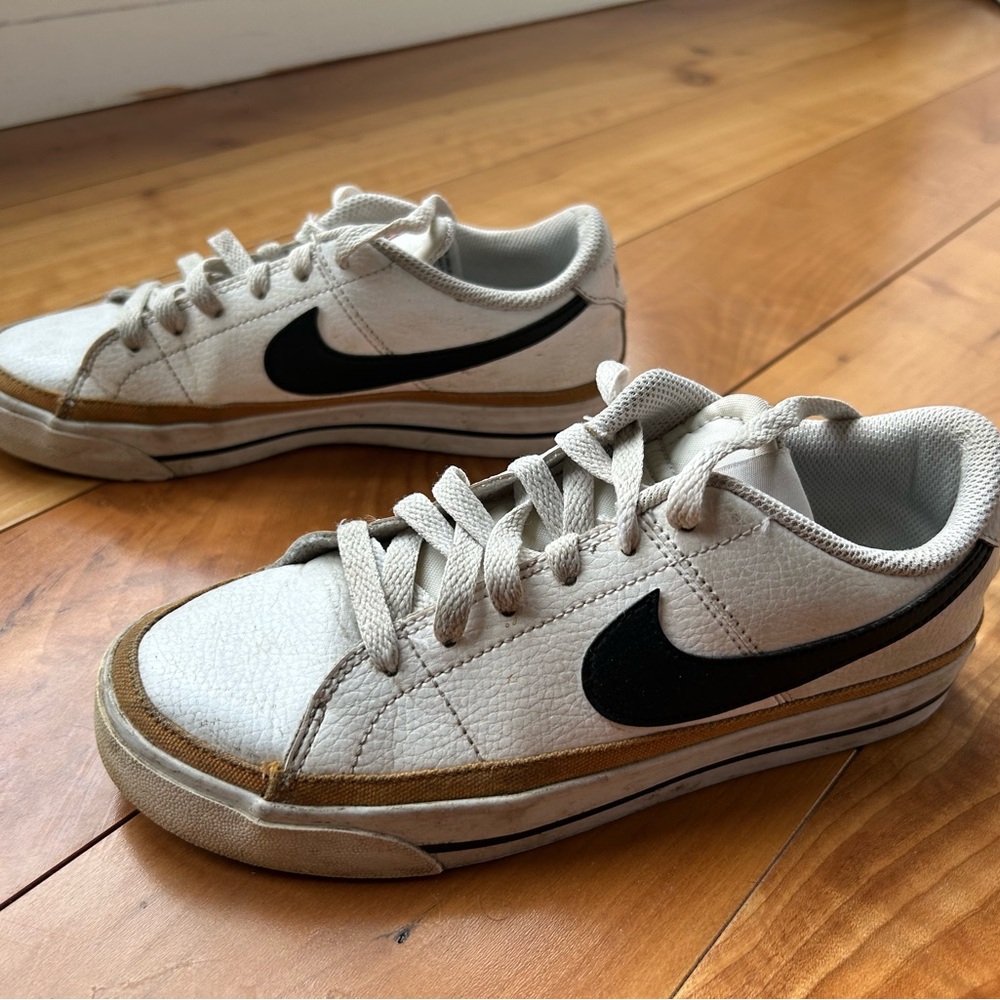 Nike Court Legacy Next Nature sneakers in the White, Black, and Ochre, W size 6 - Picture 5 of 10